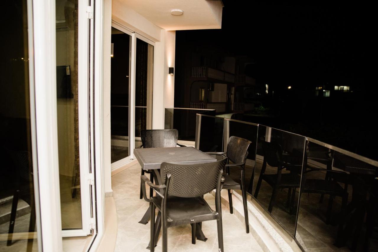 M&H Apartments Ulcinj Rom bilde