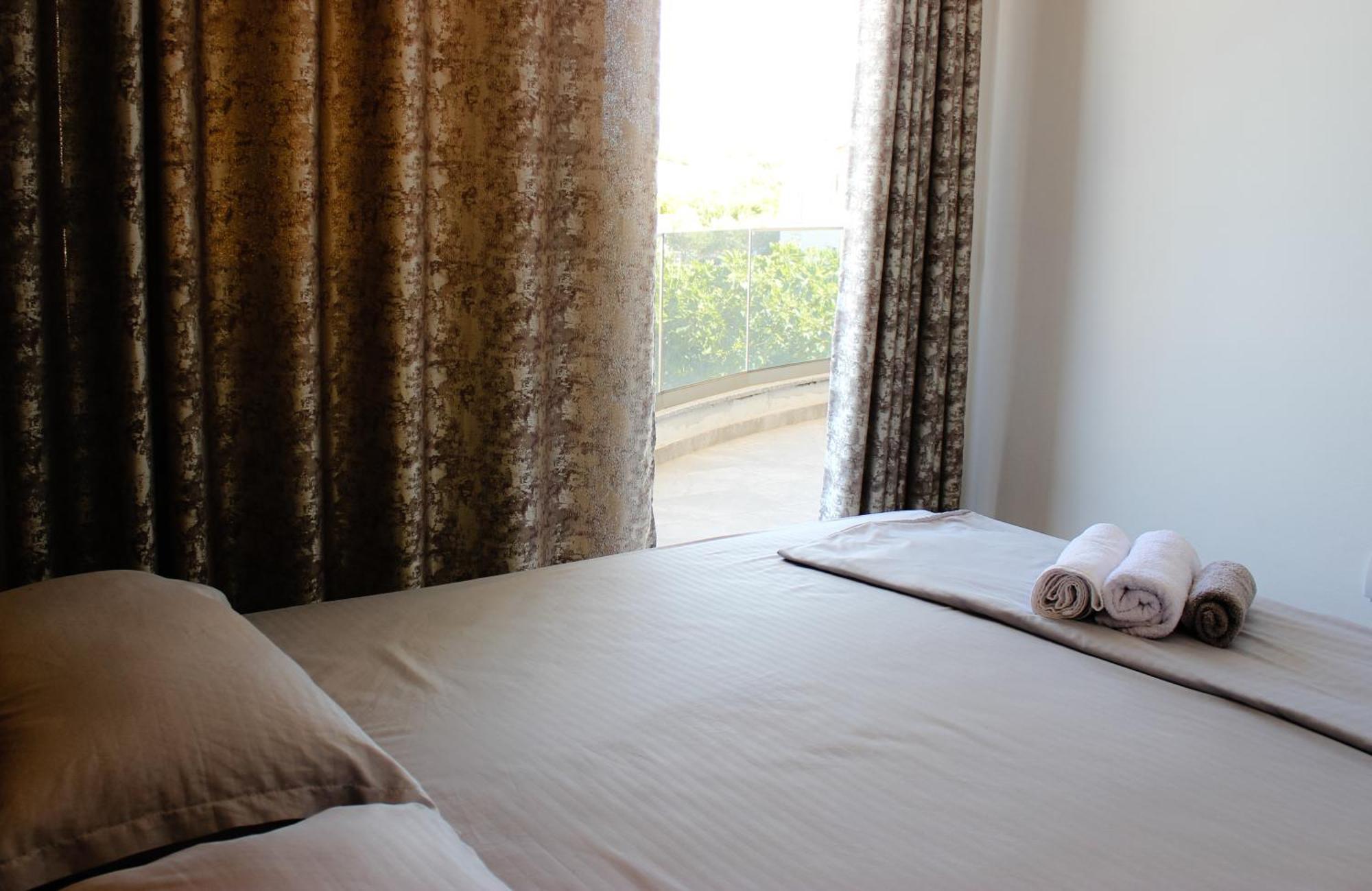 M&H Apartments Ulcinj Rom bilde