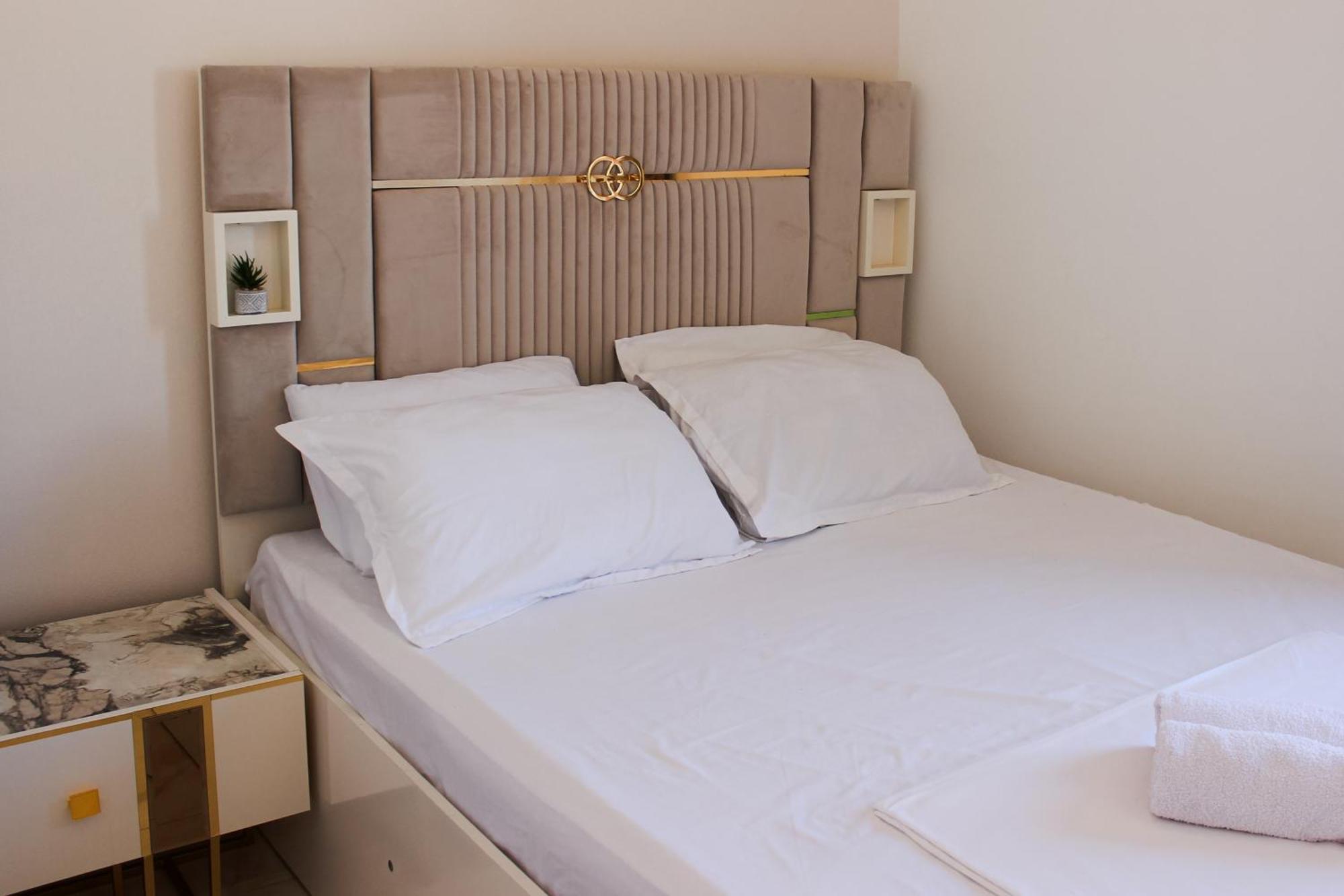 M&H Apartments Ulcinj Eksteriør bilde